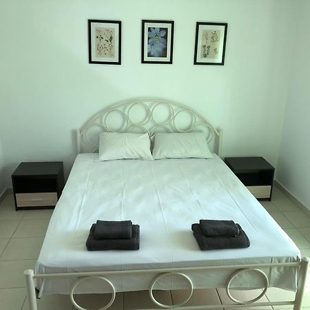ניאה סקיוני Irida Apartments חדר תמונה