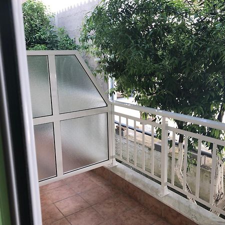 ניאה סקיוני Irida Apartments חדר תמונה