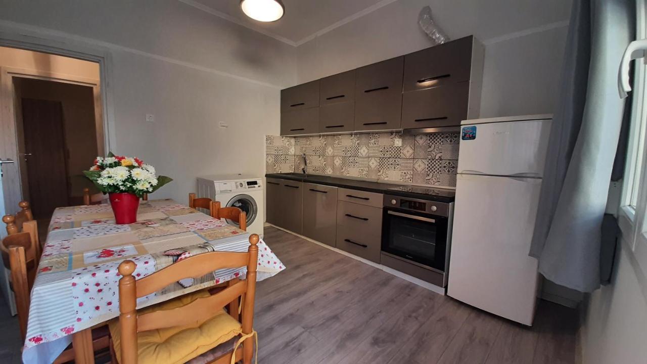 ניאה סקיוני Irida Apartments מראה חיצוני תמונה