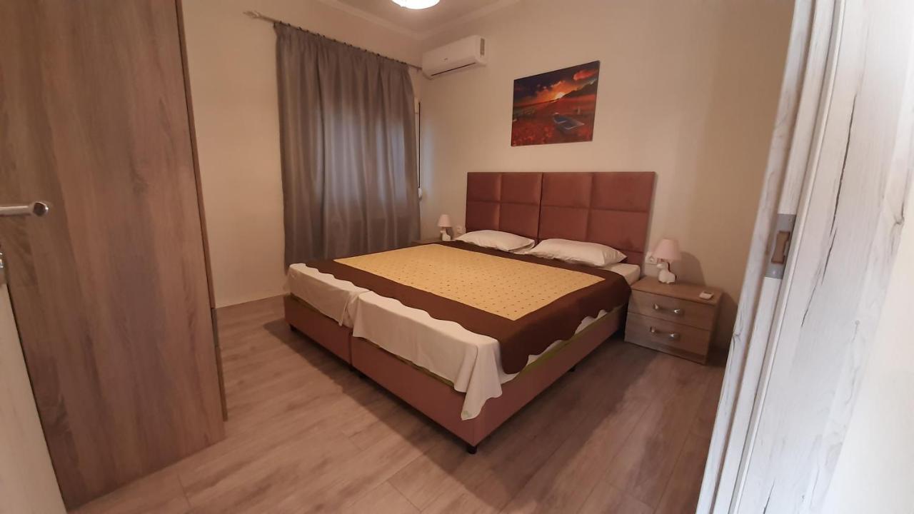 ניאה סקיוני Irida Apartments מראה חיצוני תמונה
