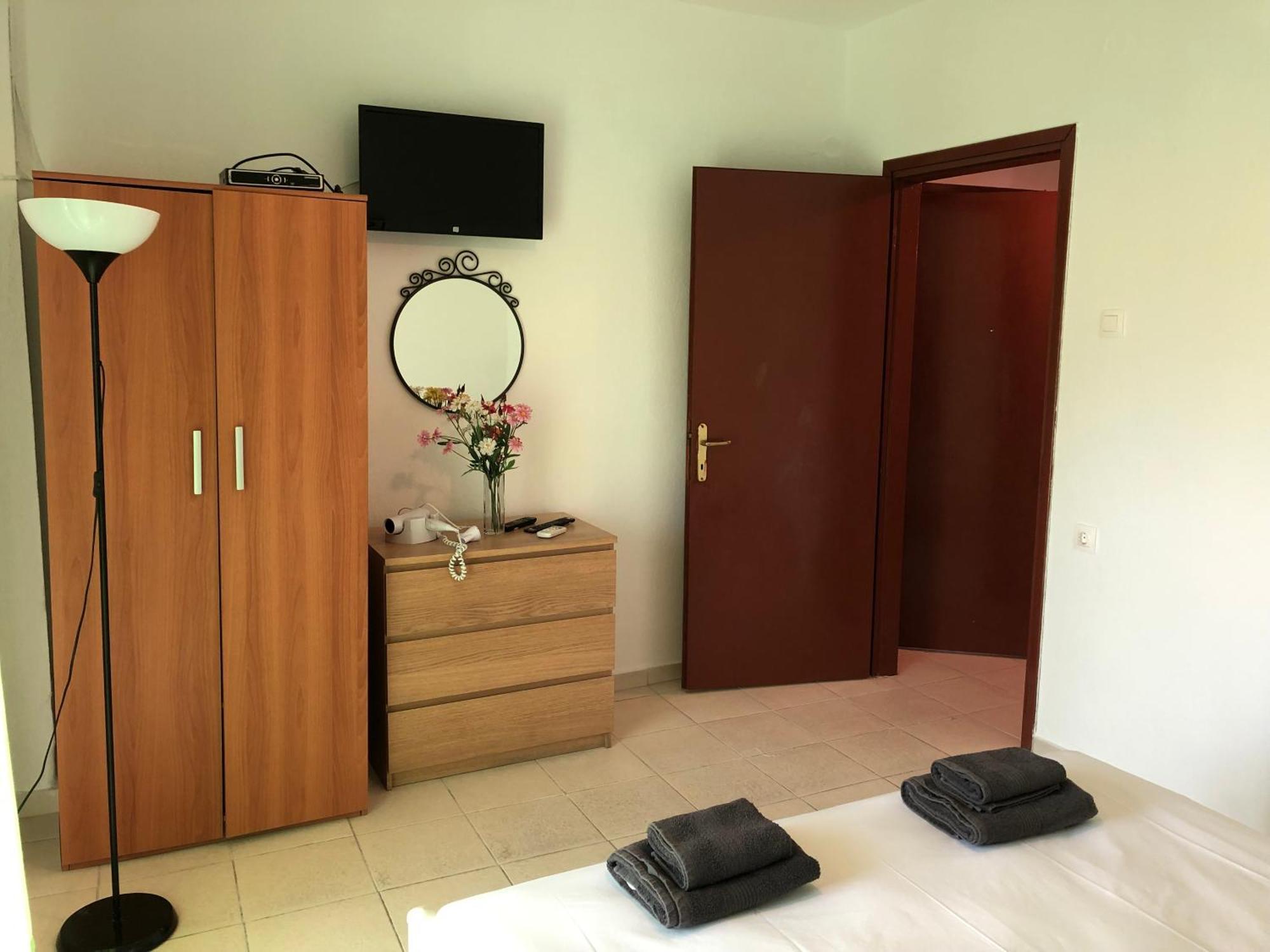 ניאה סקיוני Irida Apartments חדר תמונה