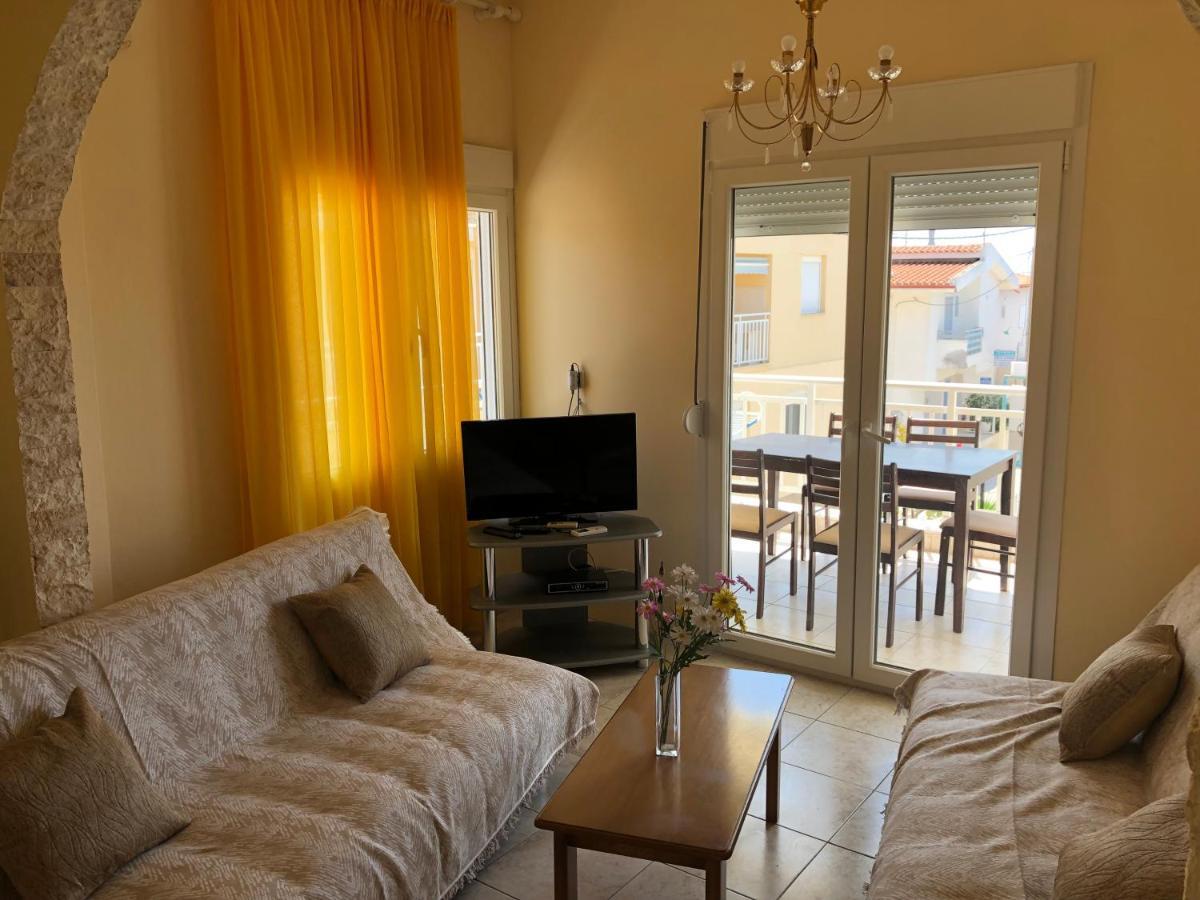 ניאה סקיוני Irida Apartments מראה חיצוני תמונה
